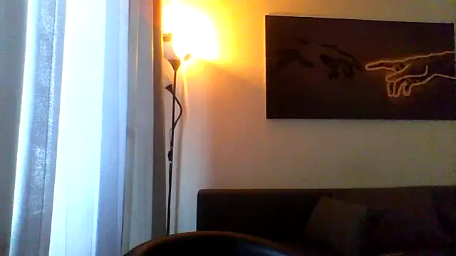 Snapshot of Avamereandmikel chatting on 09.08.25 Avamereandmikel online show from 09.08.25