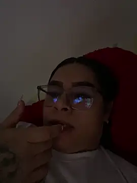 Snapshot of Dulce_smith_1 chatting on 04.27.26 Dulce smith 1 online show from 04.27.26