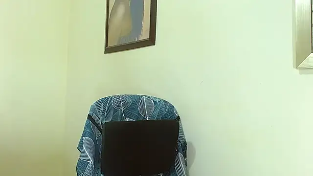 katerineleon online show from 12.04.25