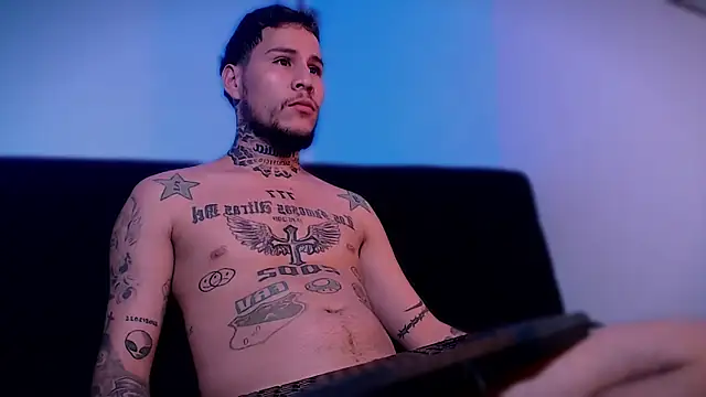 Junihn0 online show from 09.10.25