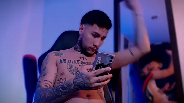 Junihn0 online show from 09.12.25