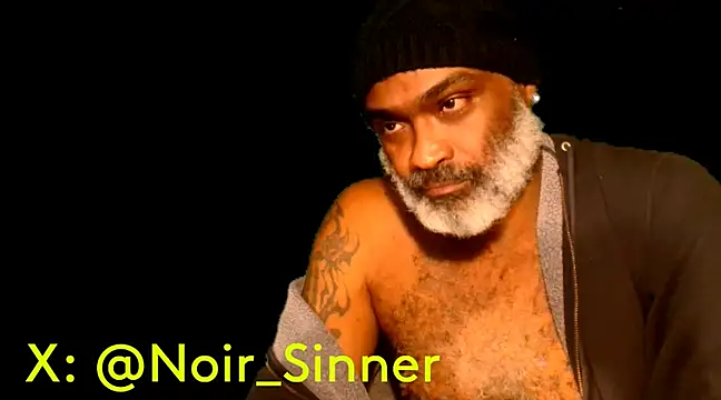 Snapshot of sinnernoir chatting on 02.03.25 sinnernoir online show from 02.03.25