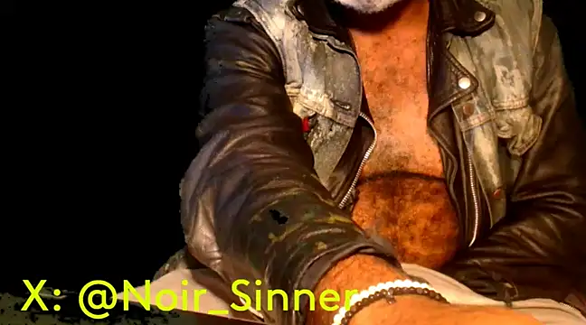 Snapshot of sinnernoir chatting on 02.04.25 sinnernoir online show from 02.04.25