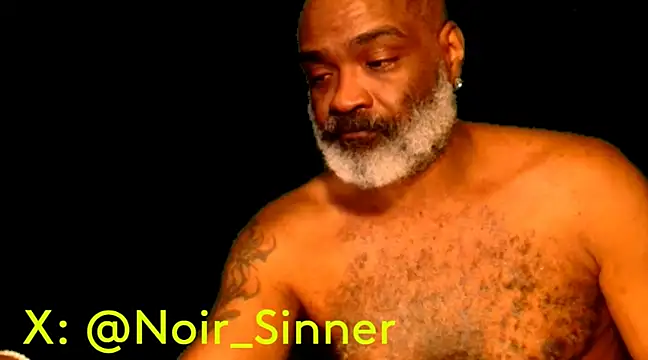 Snapshot of sinnernoir chatting on 02.06.25 sinnernoir online show from 02.06.25