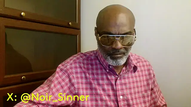 Snapshot of sinnernoir chatting on 05.08.26 sinnernoir online show from 05.08.26