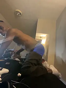 Shawtyblaque21 online show from 11.17.25