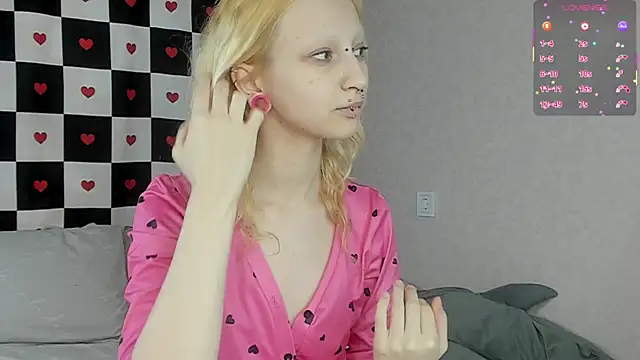 Snapshot of Lexy-Woorhez chatting on 02.13.26 Lexy-Woorhez online show from 02.13.26