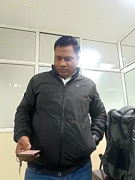 Snapshot of Kakabiraji chatting on 02.25.25 Kakabiraji online show from 02.25.25