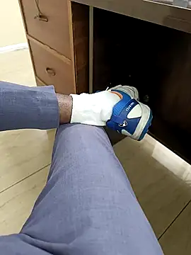 Snapshot of Kakabiraji chatting on 09.20.25 Kakabiraji online show from 09.20.25