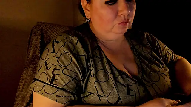 Snapshot of SexxyDreams1 chatting on 12.24.24 SexxyDreams1 online show from 12.24.24