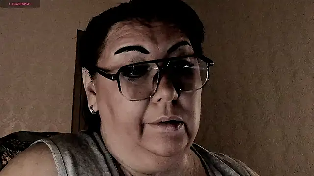 SexxyDreams1 online show from 03.30.26