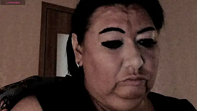 SexxyDreams1 online show from 04.28.26