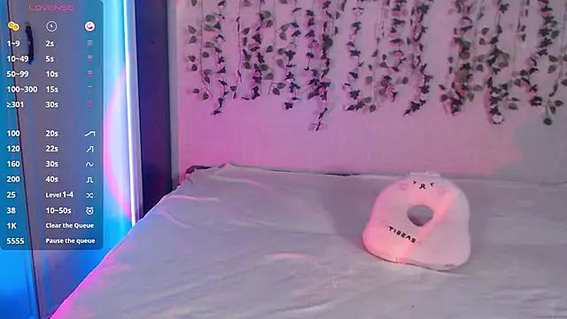Snapshot of Lessy_Lasska chatting on 04.22.26 Lessy Lasska online show from 04.22.26