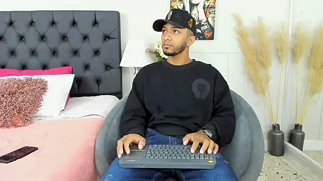 Robin Rief online show from 03.11.25