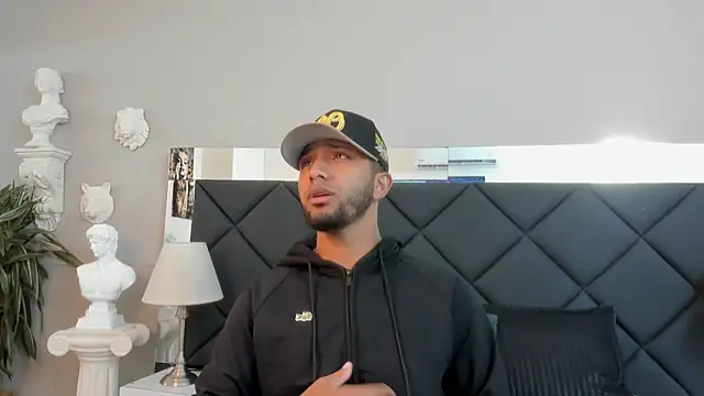 Robin Rief online show from 11.26.25