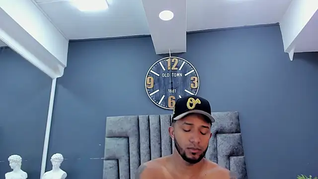 Robin Rief online show from 03.31.26