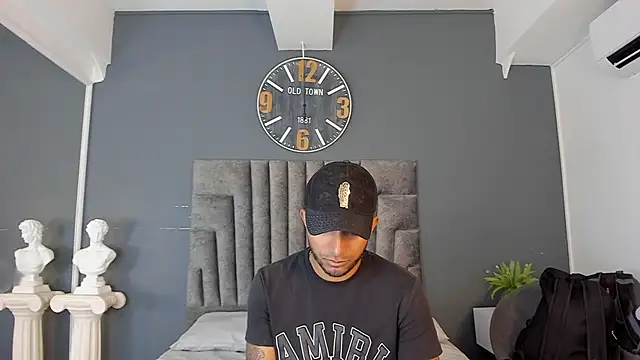 Robin Rief online show from 04.14.26