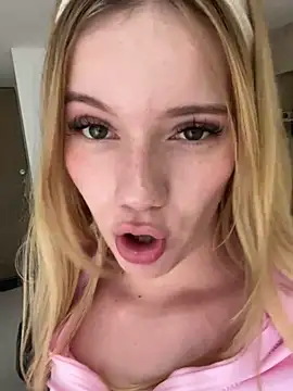 NicoleCut online show from 02.18.25