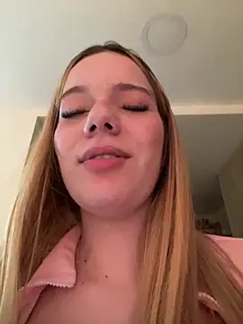 NicoleCut online show from 03.02.25