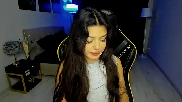 AlluringAriel online show from 12.04.25