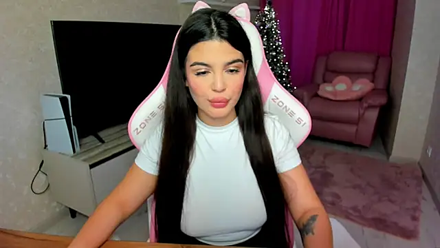 AlluringAriel online show from 12.20.25