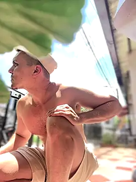 adam-rivera online show from 09.09.25