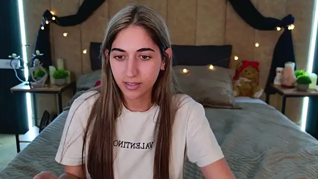 Snapshot of Teresa_Stane chatting on 02.21.25 Teresa Stane online show from 02.21.25