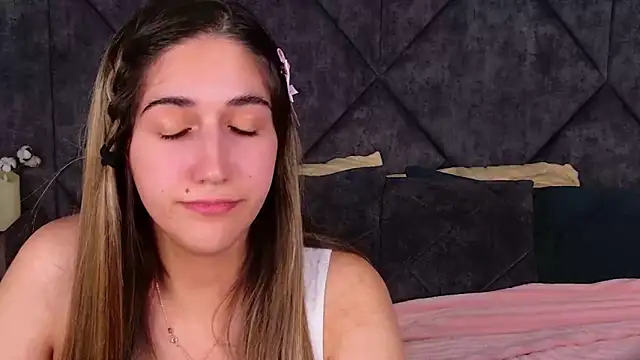 Snapshot of Teresa_Stane chatting on 11.17.25 Teresa Stane online show from 11.17.25