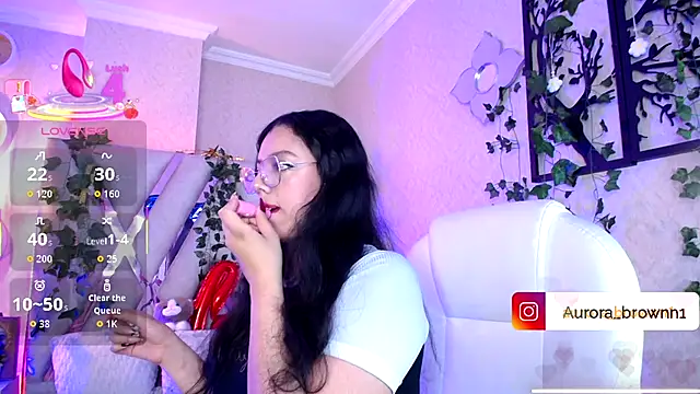 Snapshot of Aurora_Brownn chatting on 11.28.25 Aurora Brownn online show from 11.28.25