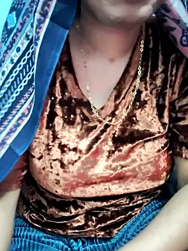 Haniya-143 online show from 01.16.26