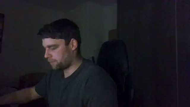 Snapshot of The_big_viking_ chatting on 11.11.25 The big viking online show from 11.11.25