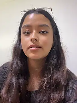 Snapshot of Ariana_Pierce chatting on 05.09.26 Ariana Pierce online show from 05.09.26