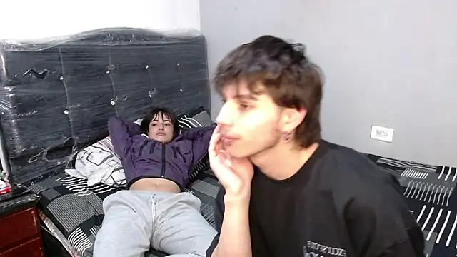 pervertsteens3 online show from 12.17.24