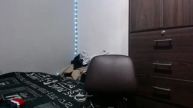 pervertsteens3 online show from 09.15.25