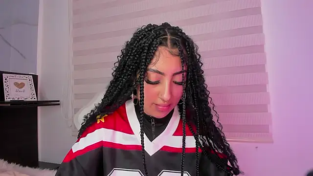 misscheelsee online show from 02.22.25