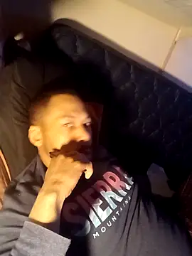 Snapshot of Creationmonster0 chatting on 03.04.25 Creationmonster0 online show from 03.04.25