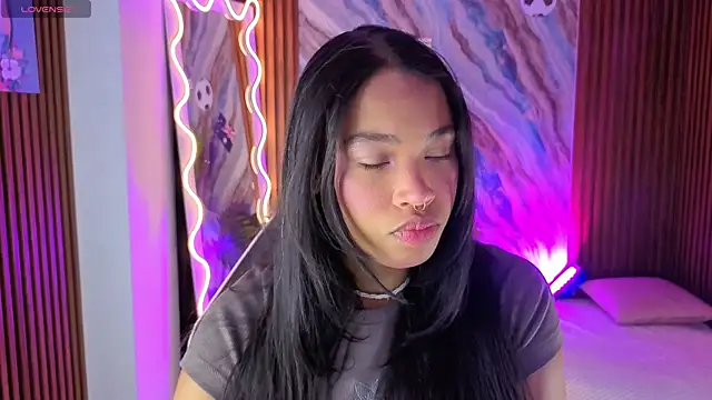 Snapshot of penelope_tay1 chatting on 07.18.26 penelope tay1 online show from 07.18.26