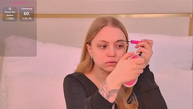 DorisHell online show from 02.13.25