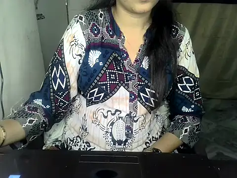 Snapshot of kritikadoll chatting on 03.25.26 kritikadoll online show from 03.25.26