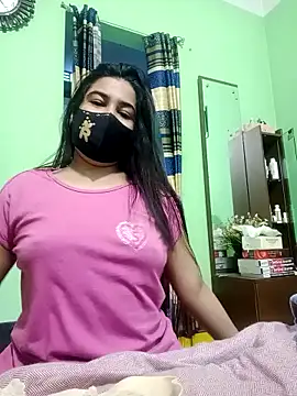 Snapshot of Fuck_Girl_Nuri chatting on 12.14.24 Fuck Girl Nuri online show from 12.14.24