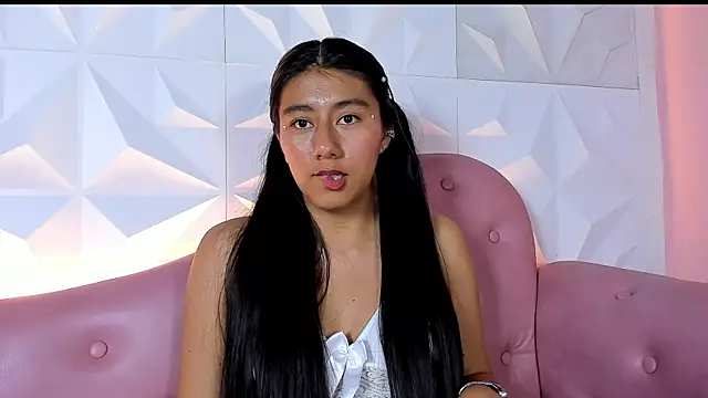 CarlaAlvez online show from 01.20.25