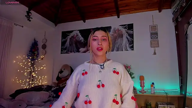 cuteweed420 online show from 04.14.26