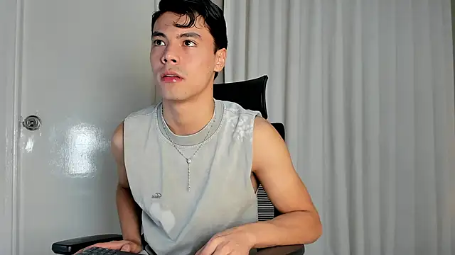 Snapshot of Dammon_Stallion chatting on 10.09.25 Dammon Stallion online show from 10.09.25