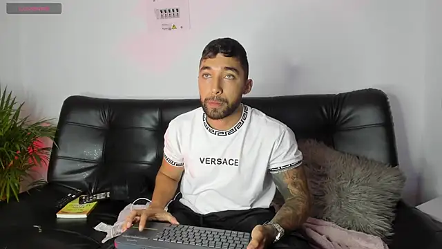 Sweet and caramel online show from 02.05.25