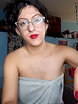 LoveElectra online show from 01.22.25