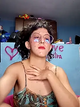 Snapshot of LoveElectra chatting on 02.25.26 LoveElectra online show from 02.25.26