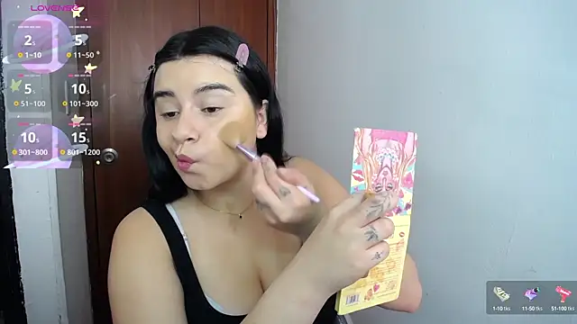 Snapshot of SaraBraun_ chatting on 01.14.25 SaraBraun online show from 01.14.25