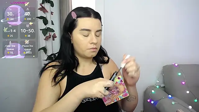 Snapshot of SaraBraun_ chatting on 02.19.25 SaraBraun online show from 02.19.25