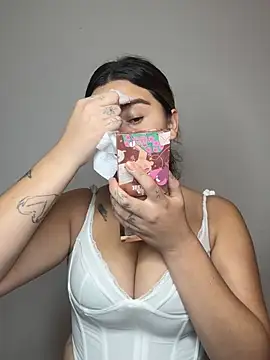 SaraBraun  online show from 04.07.26