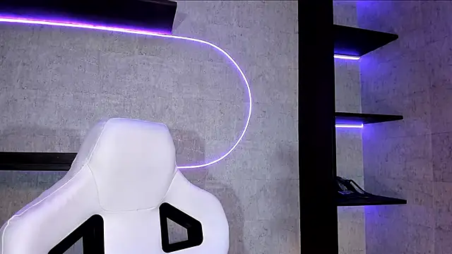 Snapshot of ArtemisaBlake chatting on 02.12.25 ArtemisaBlake online show from 02.12.25